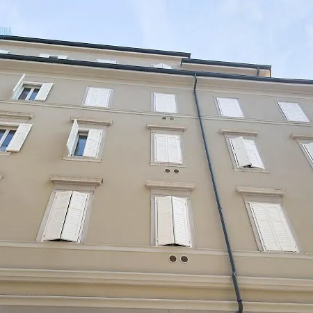 Slataper 20 Tirabora Short Rent Apartment